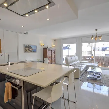 Apartment Bonaire Penthouse By Hello Homes Sitges